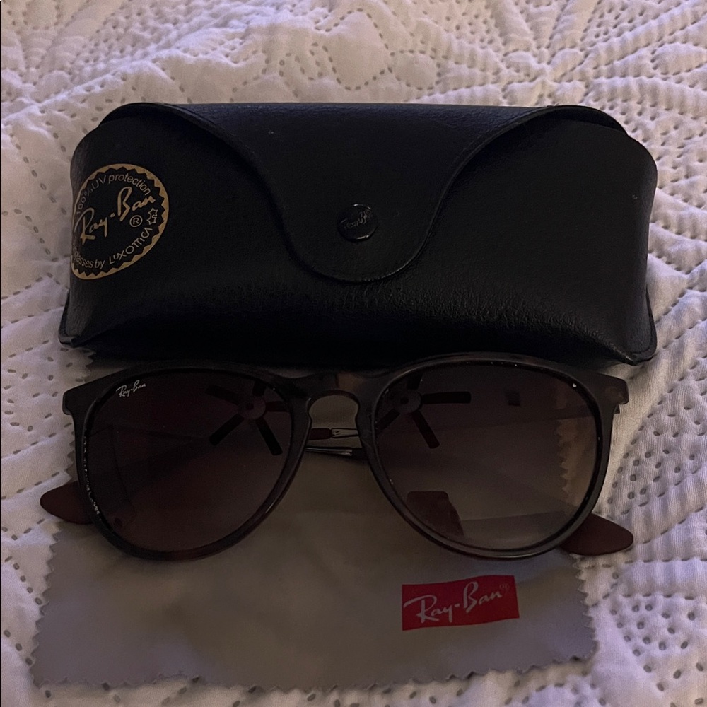 Ray-Ban Brown Tortoiseshell Frame Sunglasses with Brown Gradient Lenses